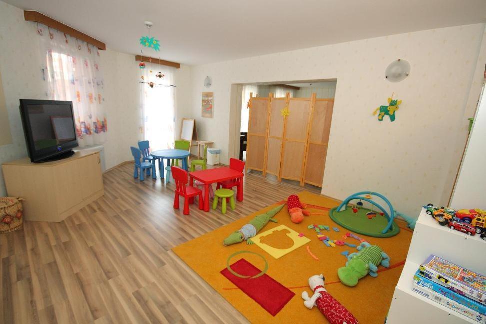 Panorama Wellness Apartman Hotel Hajduszoboszlo Room photo